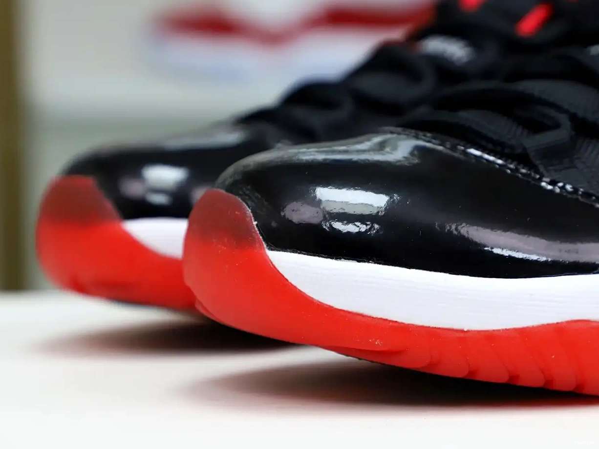 JORDAN RETRO AIR BRED LOW 11 0513